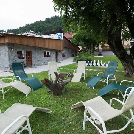 Guest house Klub Zlata Ribica 3*