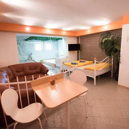 Klub Zlata Ribica Gostinjska kuća 3*