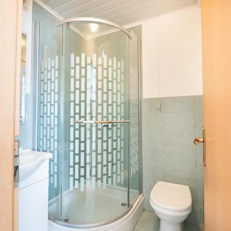 Klub Zlata Ribica 3*