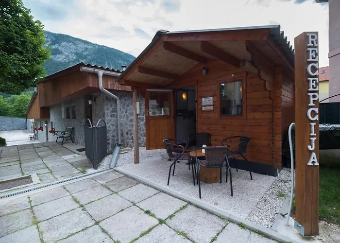 Klub Zlata Ribica 3* יסניצה