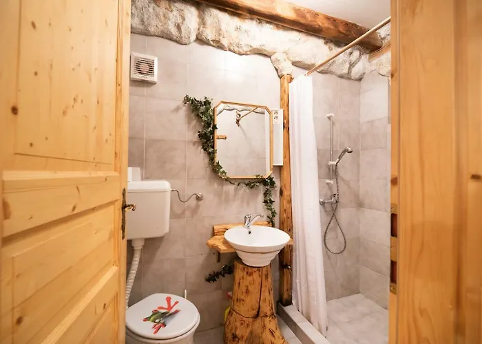 Klub Zlata Ribica 3*